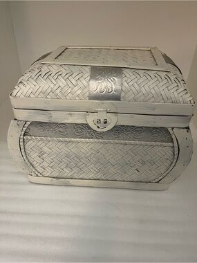 White Woven Wicker & Metal Trunk Chest, Rectangular Hinged Lid w/Handle